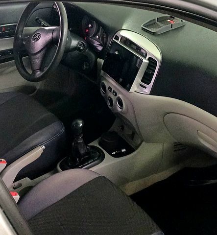 Серый Хендай Акцент, объемом двигателя 1.4 л и пробегом 113 тыс. км за 4600 $, фото 9 на Automoto.ua