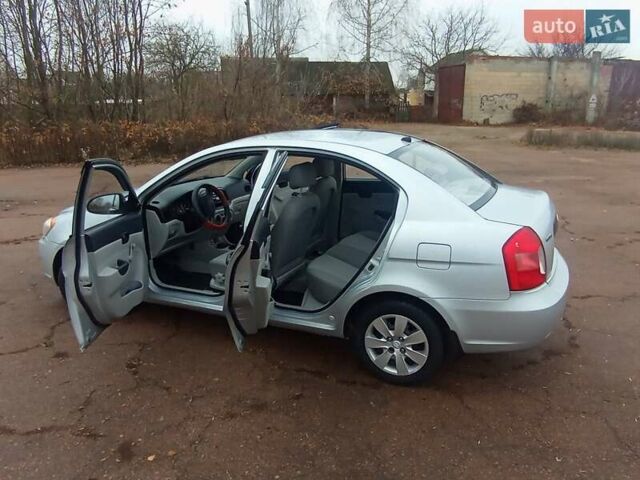 Сірий Хендай Акцент, об'ємом двигуна 1.4 л та пробігом 240 тис. км за 4800 $, фото 11 на Automoto.ua