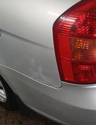 Серый Хендай Акцент, объемом двигателя 1.4 л и пробегом 113 тыс. км за 4600 $, фото 12 на Automoto.ua