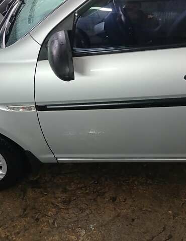 Серый Хендай Акцент, объемом двигателя 1.4 л и пробегом 113 тыс. км за 4600 $, фото 6 на Automoto.ua