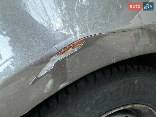 Сірий Хендай Акцент, об'ємом двигуна 1.4 л та пробігом 250 тис. км за 5400 $, фото 3 на Automoto.ua