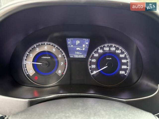 Серый Хендай Акцент, объемом двигателя 1.6 л и пробегом 186 тыс. км за 7900 $, фото 32 на Automoto.ua