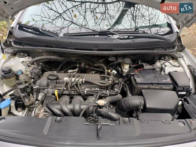 Серый Хендай Акцент, объемом двигателя 1.4 л и пробегом 175 тыс. км за 7500 $, фото 11 на Automoto.ua