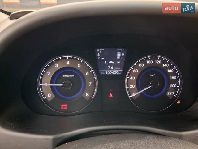Серый Хендай Акцент, объемом двигателя 1.6 л и пробегом 109 тыс. км за 6700 $, фото 2 на Automoto.ua