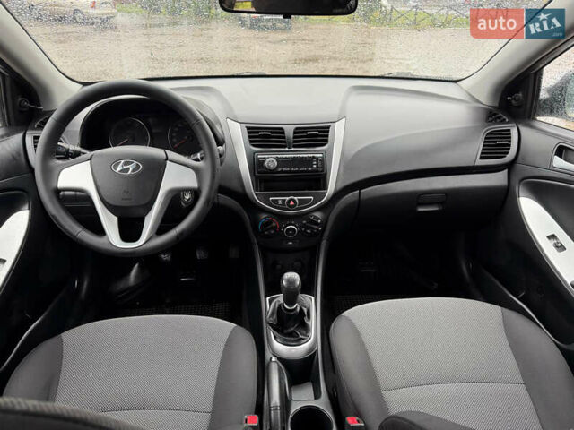 Серый Хендай Акцент, объемом двигателя 1.4 л и пробегом 38 тыс. км за 7700 $, фото 18 на Automoto.ua