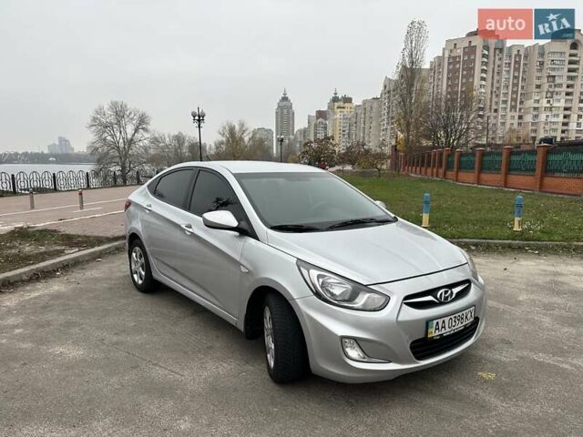 Серый Хендай Акцент, объемом двигателя 1.4 л и пробегом 180 тыс. км за 8100 $, фото 32 на Automoto.ua