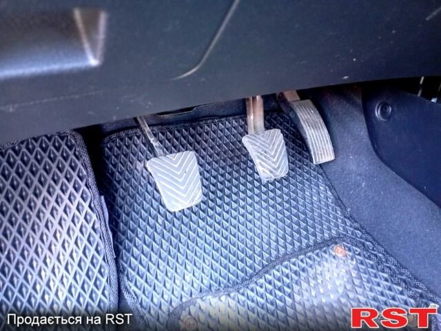 Сірий Хендай Акцент, об'ємом двигуна 1.4 л та пробігом 173 тис. км за 6300 $, фото 11 на Automoto.ua