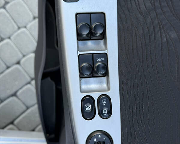 Серый Хендай Акцент, объемом двигателя 1.6 л и пробегом 138 тыс. км за 7900 $, фото 23 на Automoto.ua