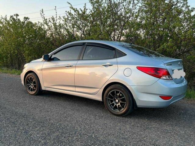 Серый Хендай Акцент, объемом двигателя 0 л и пробегом 225 тыс. км за 7000 $, фото 1 на Automoto.ua