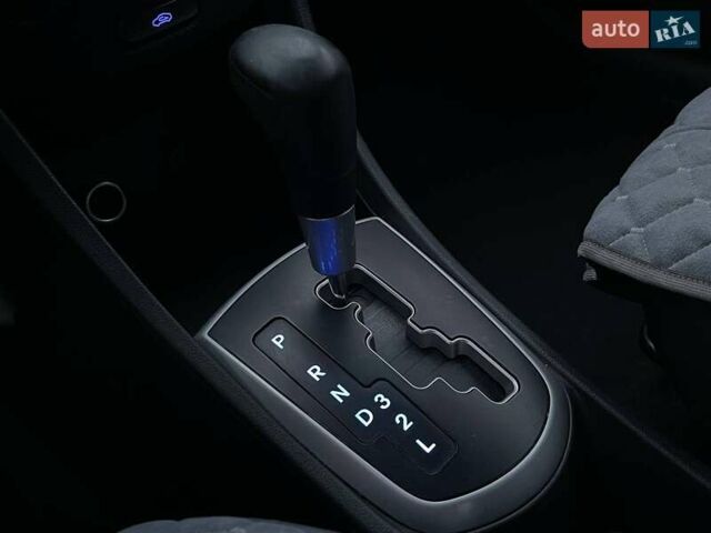 Сірий Хендай Акцент, об'ємом двигуна 1.4 л та пробігом 172 тис. км за 7299 $, фото 22 на Automoto.ua