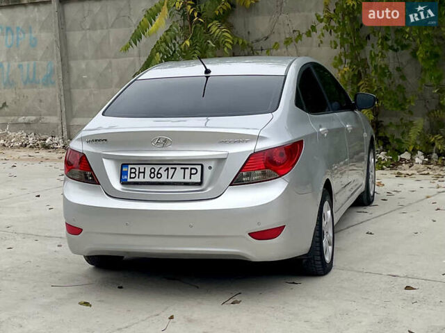 Хендай Акцент 2011 у Одесі на Automoto.ua Сірий Хендай Акцент, об'ємом двигуна 1.4 л та пробігом 184 тис. км за 7200 $, фото 25 на Automoto.ua