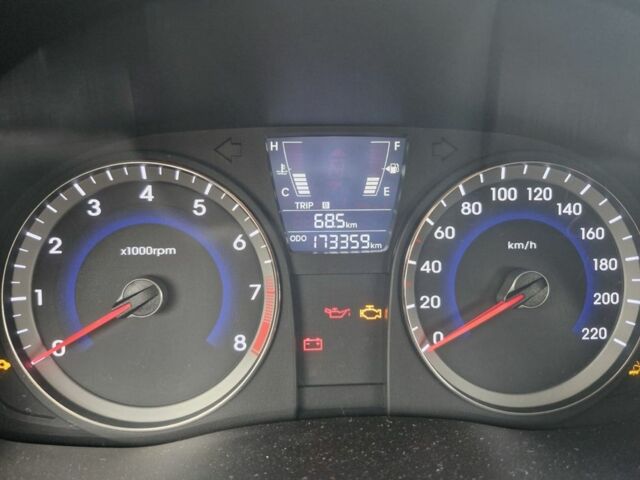 Серый Хендай Акцент, объемом двигателя 1.4 л и пробегом 173 тыс. км за 6800 $, фото 15 на Automoto.ua