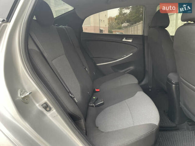 Хендай Акцент 2011 у Одесі на Automoto.ua Сірий Хендай Акцент, об'ємом двигуна 1.4 л та пробігом 184 тис. км за 7200 $, фото 46 на Automoto.ua