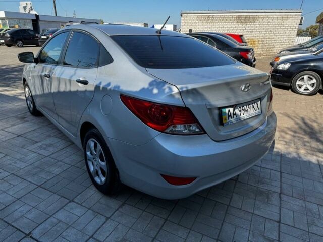 Сірий Хендай Акцент, об'ємом двигуна 1.4 л та пробігом 200 тис. км за 6300 $, фото 2 на Automoto.ua