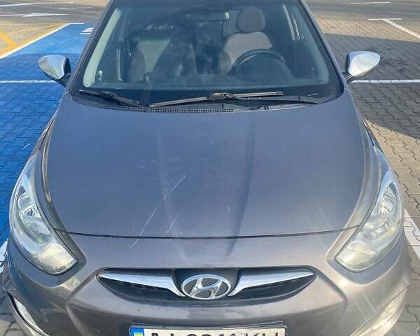 Сірий Хендай Акцент, об'ємом двигуна 1.4 л та пробігом 177 тис. км за 6000 $, фото 1 на Automoto.ua