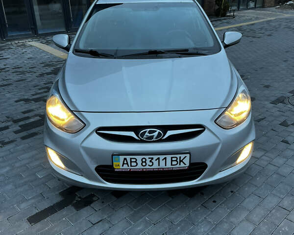 Серый Хендай Акцент, объемом двигателя 1.4 л и пробегом 79 тыс. км за 8100 $, фото 2 на Automoto.ua