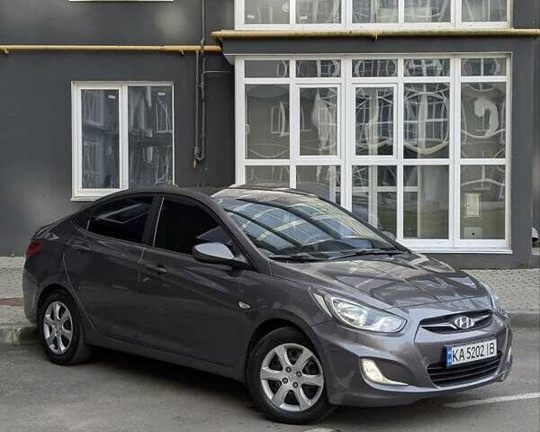 Серый Хендай Акцент, объемом двигателя 1.4 л и пробегом 233 тыс. км за 6250 $, фото 8 на Automoto.ua