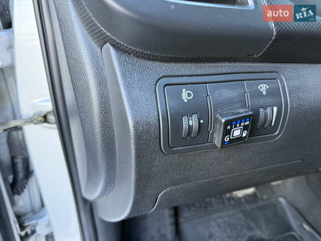 Серый Хендай Акцент, объемом двигателя 1.6 л и пробегом 138 тыс. км за 7900 $, фото 27 на Automoto.ua