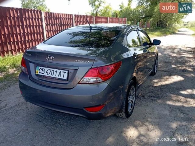 Серый Хендай Акцент, объемом двигателя 1.4 л и пробегом 170 тыс. км за 6700 $, фото 4 на Automoto.ua