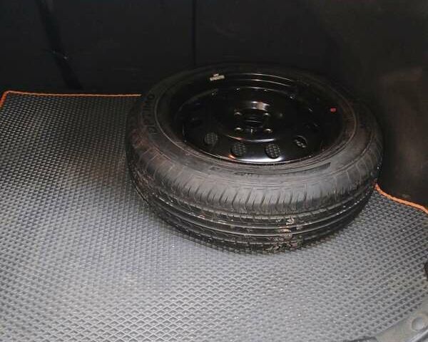 Серый Хендай Акцент, объемом двигателя 1.4 л и пробегом 163 тыс. км за 6700 $, фото 9 на Automoto.ua