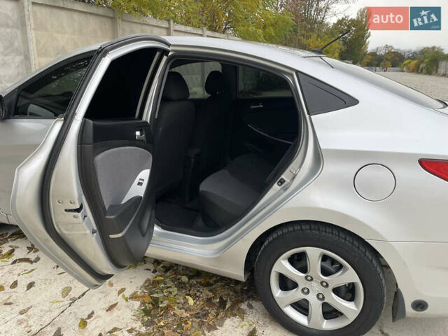 Хендай Акцент 2011 у Одесі на Automoto.ua Сірий Хендай Акцент, об'ємом двигуна 1.4 л та пробігом 184 тис. км за 7200 $, фото 49 на Automoto.ua