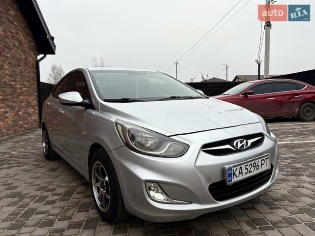 Серый Хендай Акцент, объемом двигателя 1.6 л и пробегом 186 тыс. км за 7900 $, фото 10 на Automoto.ua
