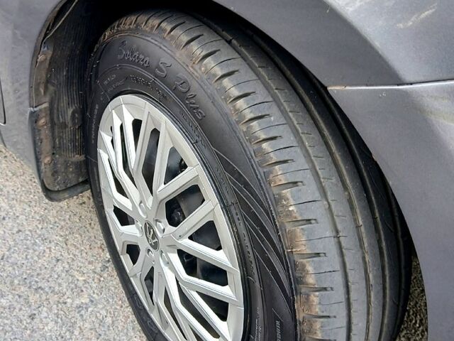 Серый Хендай Акцент, объемом двигателя 1.4 л и пробегом 229 тыс. км за 6500 $, фото 1 на Automoto.ua