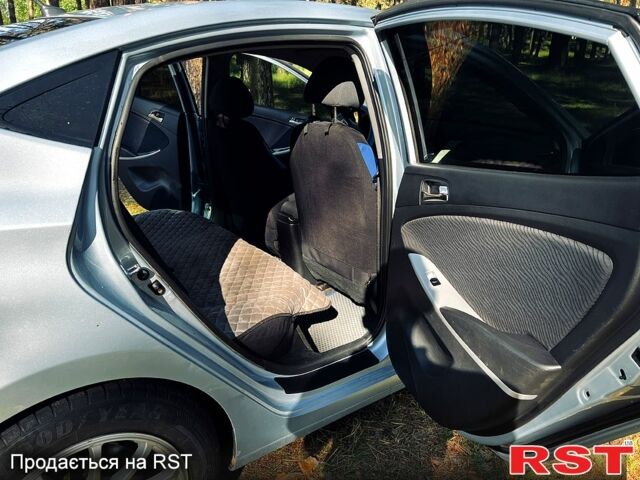 Серый Хендай Акцент, объемом двигателя 1.4 л и пробегом 115 тыс. км за 7200 $, фото 7 на Automoto.ua