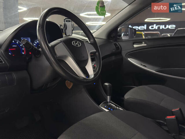 Хендай Акцент 2011 в Николаеве на Automoto.ua Серый Хендай Акцент, объемом двигателя 1.4 л и пробегом 204 тыс. км за 7599 $, фото 12 на Automoto.ua