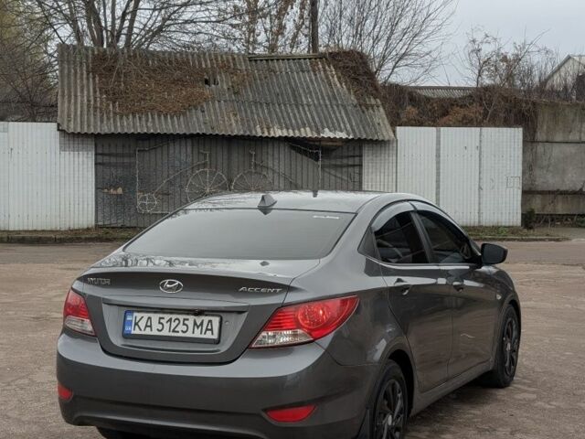 Сірий Хендай Акцент, об'ємом двигуна 1.4 л та пробігом 200 тис. км за 6450 $, фото 5 на Automoto.ua
