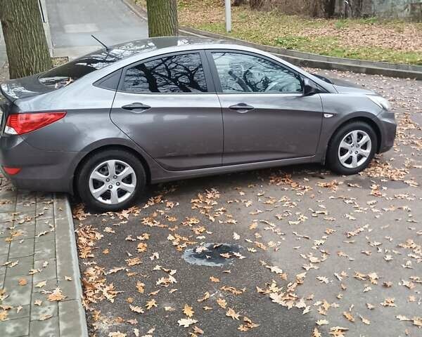 Серый Хендай Акцент, объемом двигателя 1.4 л и пробегом 128 тыс. км за 7150 $, фото 8 на Automoto.ua