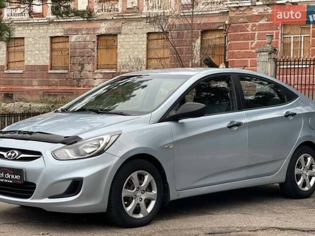 Сірий Хендай Акцент, об'ємом двигуна 1.4 л та пробігом 172 тис. км за 7299 $, фото 1 на Automoto.ua