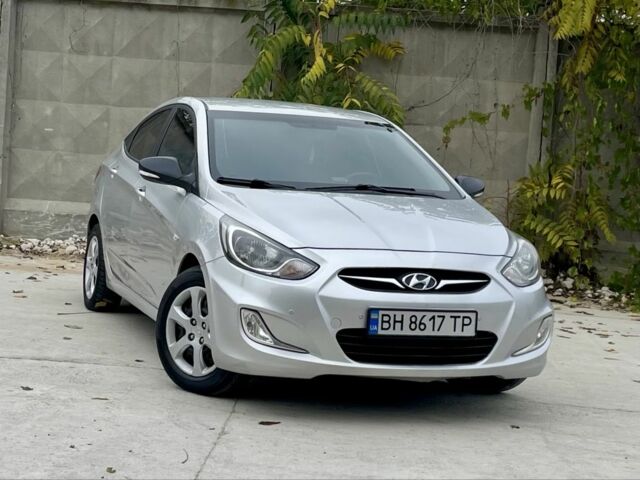 Хендай Акцент 2011 в Одессе на Automoto.ua Серый Хендай Акцент, объемом двигателя 1.4 л и пробегом 184 тыс. км за 7200 $, фото 2 на Automoto.ua