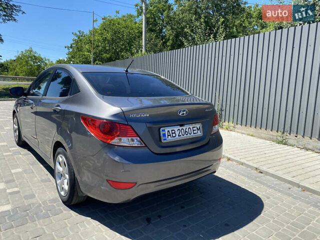 Серый Хендай Акцент, объемом двигателя 1.4 л и пробегом 200 тыс. км за 6950 $, фото 14 на Automoto.ua