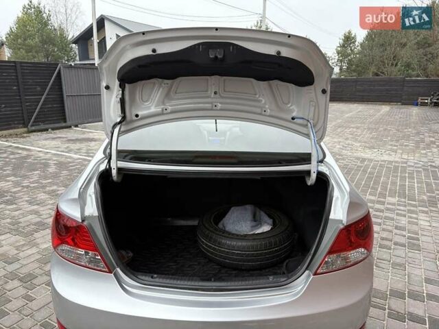 Серый Хендай Акцент, объемом двигателя 1.6 л и пробегом 186 тыс. км за 7900 $, фото 29 на Automoto.ua