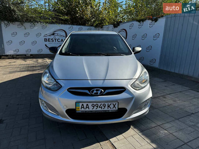 Сірий Хендай Акцент, об'ємом двигуна 1.4 л та пробігом 200 тис. км за 6300 $, фото 4 на Automoto.ua