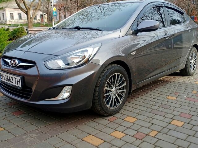 Серый Хендай Акцент, объемом двигателя 1.4 л и пробегом 162 тыс. км за 6700 $, фото 7 на Automoto.ua