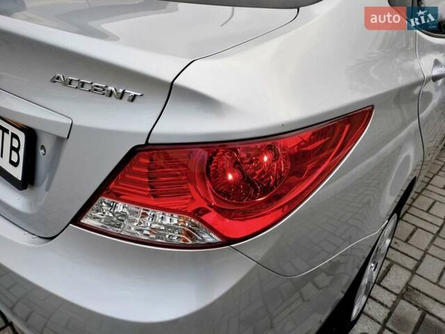 Серый Хендай Акцент, объемом двигателя 1.4 л и пробегом 175 тыс. км за 7500 $, фото 19 на Automoto.ua