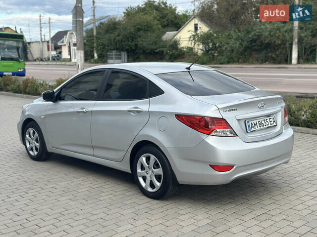 Сірий Хендай Акцент, об'ємом двигуна 1.4 л та пробігом 178 тис. км за 7999 $, фото 3 на Automoto.ua