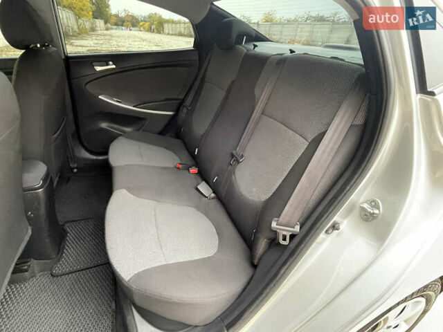 Хендай Акцент 2011 у Одесі на Automoto.ua Сірий Хендай Акцент, об'ємом двигуна 1.4 л та пробігом 184 тис. км за 7200 $, фото 52 на Automoto.ua