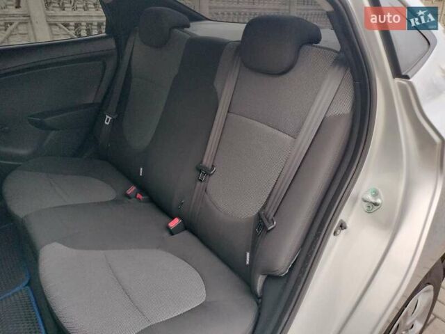 Серый Хендай Акцент, объемом двигателя 1.4 л и пробегом 175 тыс. км за 7500 $, фото 41 на Automoto.ua