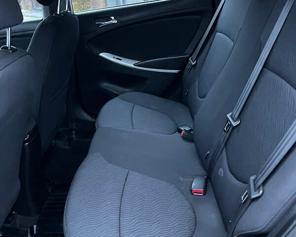 Серый Хендай Акцент, объемом двигателя 1.4 л и пробегом 79 тыс. км за 8100 $, фото 19 на Automoto.ua