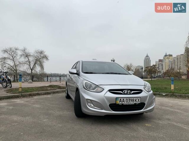 Серый Хендай Акцент, объемом двигателя 1.4 л и пробегом 180 тыс. км за 8100 $, фото 45 на Automoto.ua