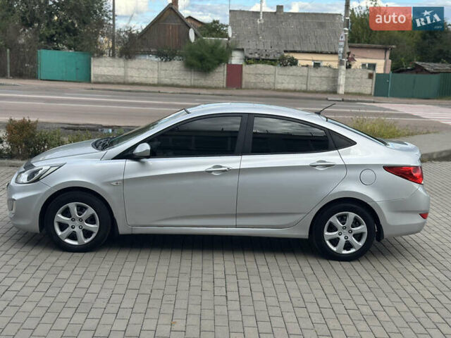Сірий Хендай Акцент, об'ємом двигуна 1.4 л та пробігом 178 тис. км за 7999 $, фото 2 на Automoto.ua