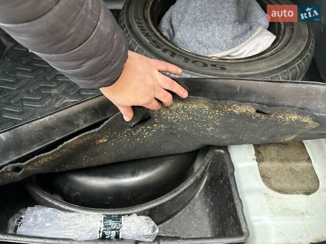 Серый Хендай Акцент, объемом двигателя 1.6 л и пробегом 186 тыс. км за 7900 $, фото 30 на Automoto.ua