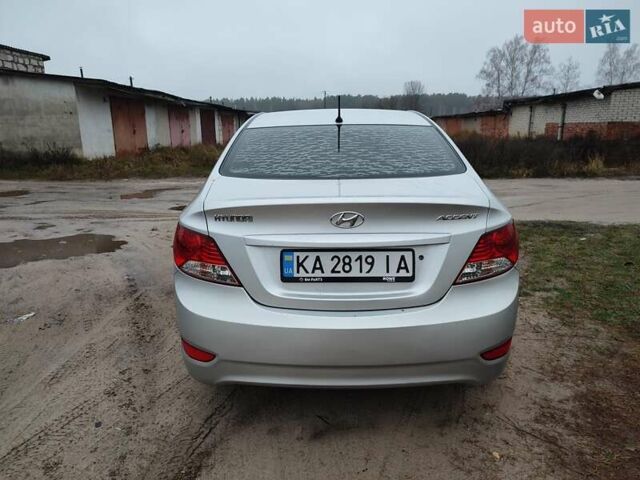 Серый Хендай Акцент, объемом двигателя 1.4 л и пробегом 177 тыс. км за 6100 $, фото 4 на Automoto.ua