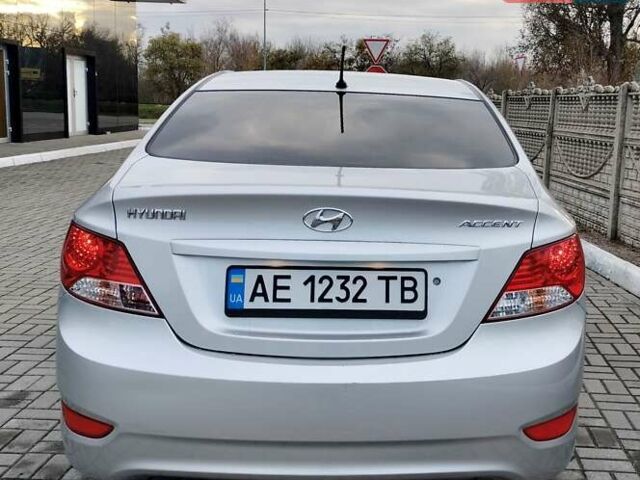 Серый Хендай Акцент, объемом двигателя 1.4 л и пробегом 175 тыс. км за 7500 $, фото 7 на Automoto.ua