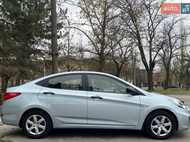 Сірий Хендай Акцент, об'ємом двигуна 1.4 л та пробігом 172 тис. км за 7299 $, фото 10 на Automoto.ua