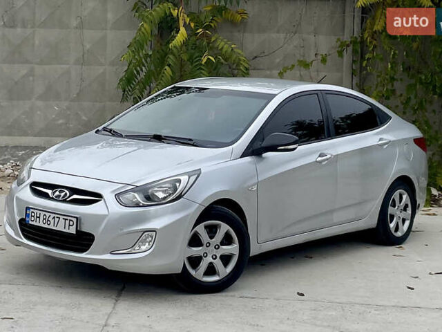 Хендай Акцент 2011 у Одесі на Automoto.ua Сірий Хендай Акцент, об'ємом двигуна 1.4 л та пробігом 184 тис. км за 7200 $, фото 13 на Automoto.ua
