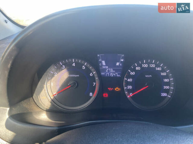 Хендай Акцент 2011 у Полтаві на Automoto.ua Сірий Хендай Акцент, об'ємом двигуна 1.4 л та пробігом 171 тис. км за 6499 $, фото 10 на Automoto.ua